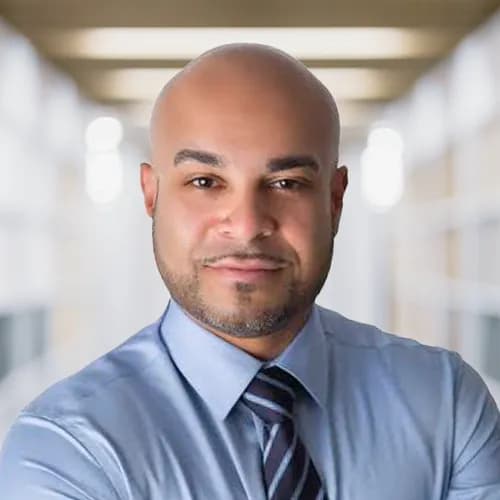 Eric Khan headshot